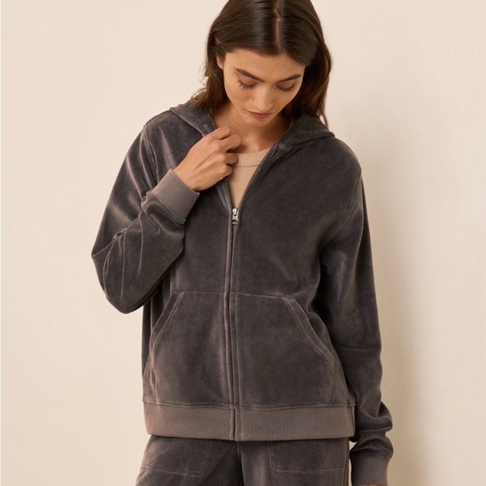 Pact Organic Cotton Charcoal Zip-Up Hoodie